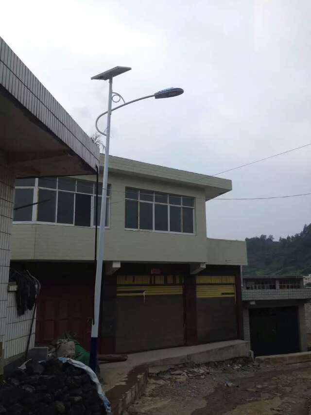 太阳能led路灯