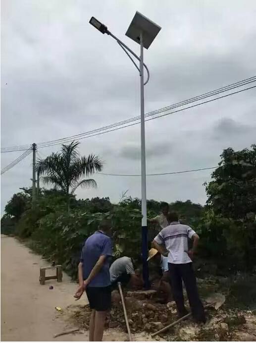 华可农村太阳能路灯安装
