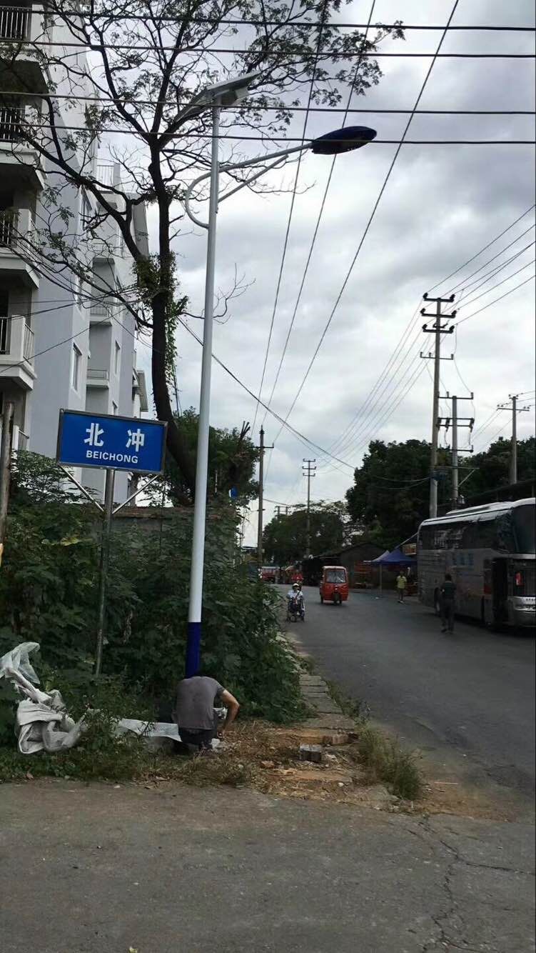 led太阳能路灯安装效果图