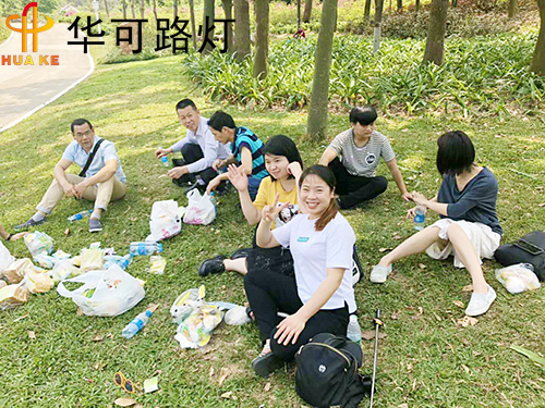 华可路灯