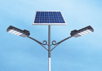 华可为客户加班加点生产太阳能led路灯