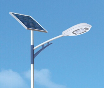 华可：市政led太阳能路灯兼备实用与安全