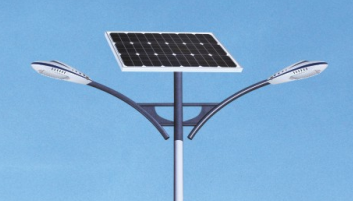 华可：Led太阳能路灯照亮了农村的道路建设